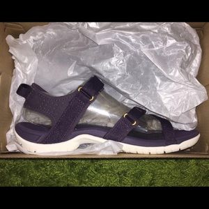 Brand NEW Purple Tevas